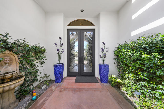 79455 Briarwood, La Quinta CA: https://media.crmls.org/mediaz/b6bf24e0-1496-4af8-956a-33af6d10b467.jpg