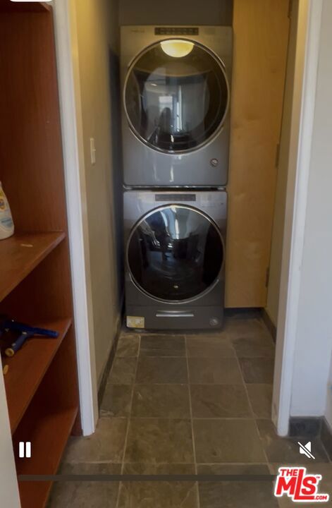 3608 Schaefer, Culver City CA: https://media.crmls.org/mediaz/b6bf3675-297c-4e48-9a6c-32633ef4ce2f.jpg