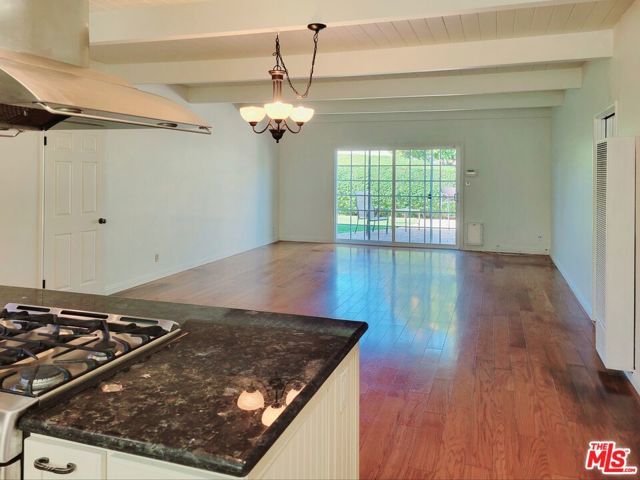 25353 Oak Street, Lomita CA: https://media.crmls.org/mediaz/b6c1bf33-d73c-4a88-bae6-4cbaf2866b1c.jpg