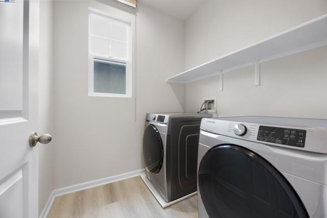 257 E Terra Mia Ave, Mountain House CA: https://media.crmls.org/mediaz/b6c1ff15-8a27-4bcb-95e9-7440c57a796b.jpg