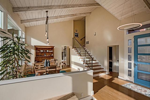 625 W Glen Way, Woodside CA: https://media.crmls.org/mediaz/b6c330dd-9b47-4e73-a0b7-8397570731fb.jpg