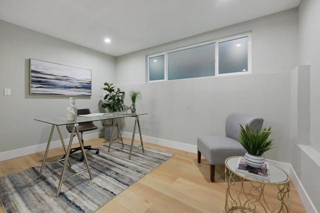 1560 Alturas Drive, Burlingame CA: https://media.crmls.org/mediaz/b6c3d709-0e58-48a3-98ab-ab6556aeb747.jpg