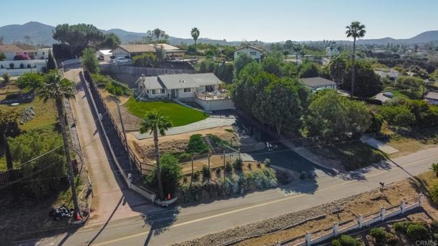 Image 5 of 41 For 1527 Calavo Drive