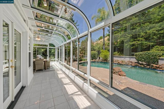4253 Golden Oak Ct, Danville CA: https://media.crmls.org/mediaz/b6c507df-15c9-432f-aa02-df6d9bf883bb.jpg