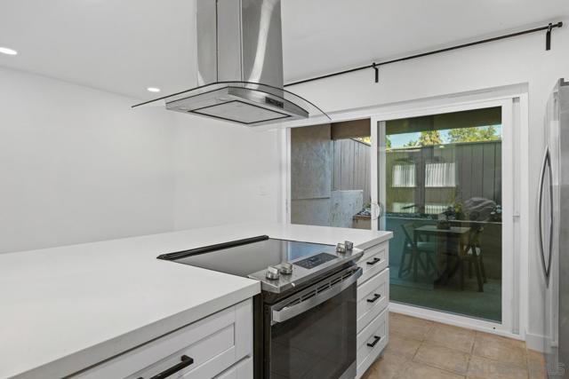 Image 7 of 30 For 3230 Ashford Street  B