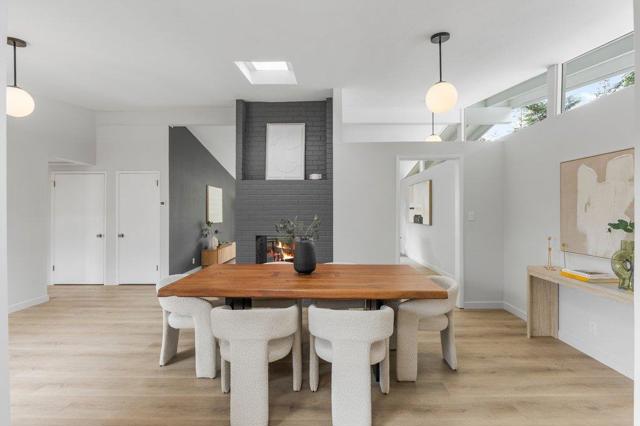 385 Cronin Drive, Santa Clara CA: https://media.crmls.org/mediaz/b6c5f5df-52a2-474a-9fcc-ae35f0a1444f.jpg