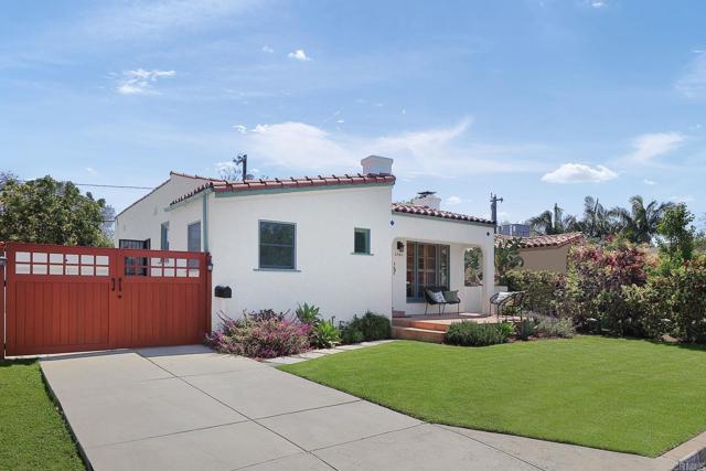2764 Granville Avenue, Los Angeles CA: https://media.crmls.org/mediaz/b6c666a8-dd46-4277-aa6d-e0f9470d68b9.jpg