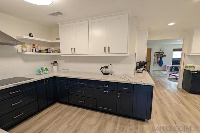 11416 Osoyoos Pl, San Diego CA: https://media.crmls.org/mediaz/b6c7487b-a673-4f38-8068-87909f6d67e2.jpg