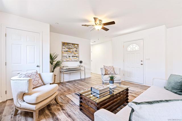 2418 W Lincoln St, Long Beach CA: https://media.crmls.org/mediaz/b6c7ac19-35f6-422b-9a8f-ecc5884cd781.jpg
