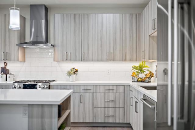 924 Woodside Road, Redwood City CA: https://media.crmls.org/mediaz/b6c7c028-d110-424b-a7f4-9e34b4b52991.jpg