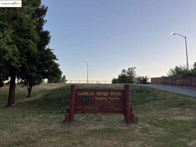 868 Florin RD, Sacramento CA: https://media.crmls.org/mediaz/b6c7e8da-2d74-40e6-9880-55c002faa234.jpg