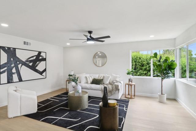 3243 Carolyn Circle, Oceanside CA: https://media.crmls.org/mediaz/b6c8c0e7-6b70-415d-a473-721715f3a9c4.jpg
