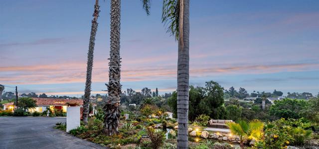 1761 Winterwarm Dr, Fallbrook CA: https://media.crmls.org/mediaz/b6c8e155-07b7-4084-8205-4a07d54d2a23.jpg