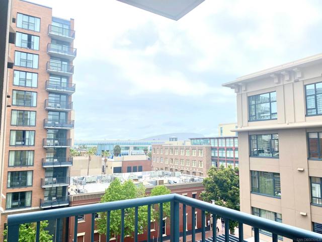 530 K St, San Diego CA: https://media.crmls.org/mediaz/b6c8e5da-8c70-4d11-8bc9-55e1900157a1.jpg