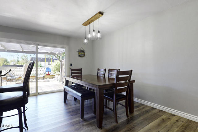 680 Redwood Lane, San Dimas CA: https://media.crmls.org/mediaz/b6c99b88-3b55-4a99-8fbd-7f2b7f54ae2e.jpg