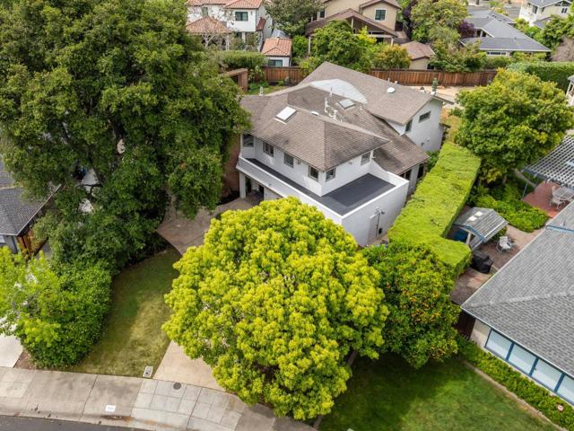733 Northampton Drive, Palo Alto CA: https://media.crmls.org/mediaz/b6ca225d-9291-44da-b18f-80ff1e7b19df.jpg
