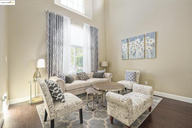 2532 Crystal Way, Antioch CA: https://media.crmls.org/mediaz/b6ca6abb-ddef-44e2-ae73-2fbf33b6b0f3.jpg