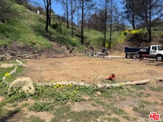 1990 Las Flores Canyon Road, Malibu CA: https://media.crmls.org/mediaz/b6ca93a3-74cb-4b4f-ba5d-acec4d19f5c3.jpg