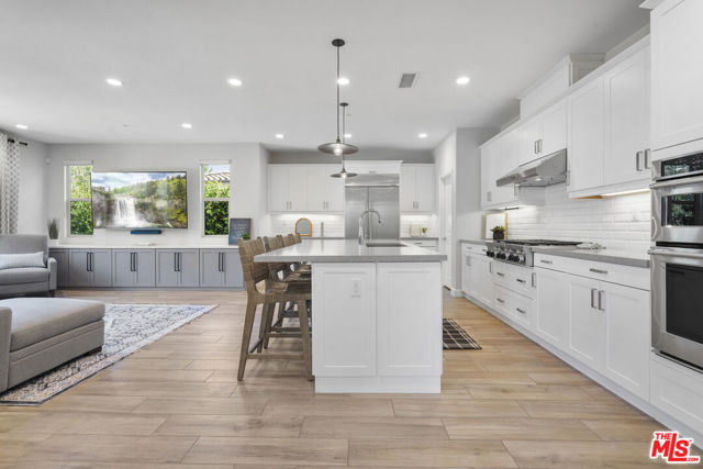 6 Alimon Street, Rancho Mission Viejo CA: https://media.crmls.org/mediaz/b6cb922a-9fde-463e-880a-5acb4270f55b.jpg