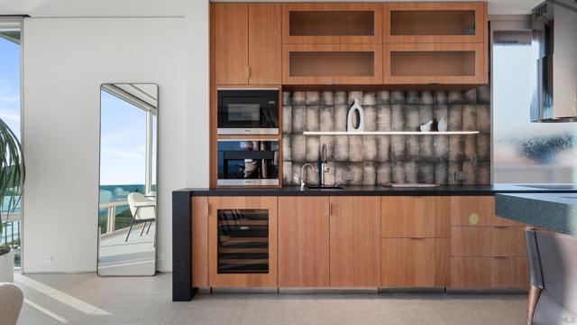 1230 Neptune Ave, Encinitas CA: https://media.crmls.org/mediaz/b6cbc698-c7c2-496e-b6b6-c76b17396a0d.jpg