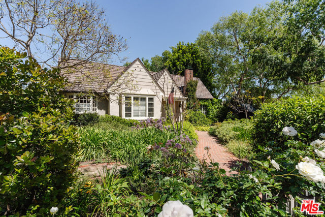 502 North ALTA Drive photo 2