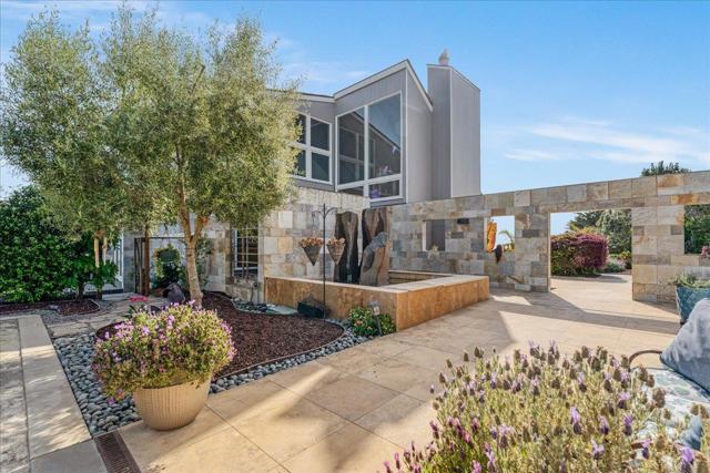 405 Heather Point Lane, Watsonville CA: https://media.crmls.org/mediaz/b6cc78b8-a340-4cd7-be27-df5c0fbb1cd8.jpg