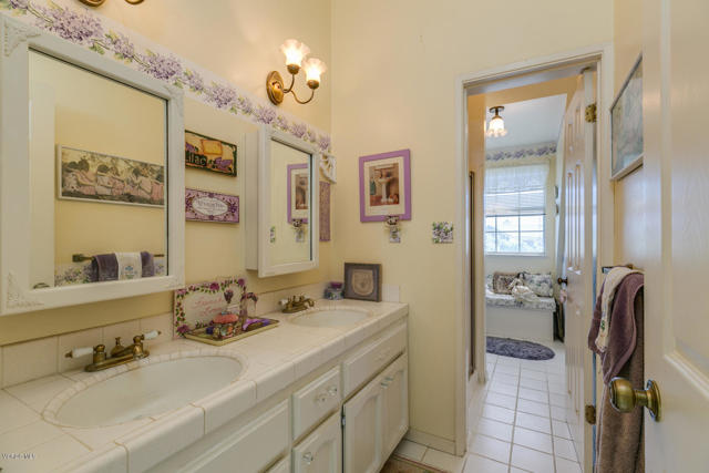 1480 Magnolia Drive, Santa Paula CA: https://media.crmls.org/mediaz/b6cc9ce9-0768-45b4-834d-f1dd40c0013e.jpg