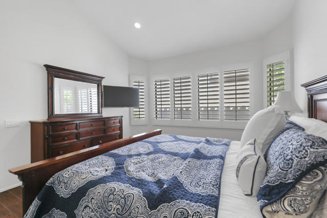 54801 Inverness Way, La Quinta CA: https://media.crmls.org/mediaz/b6cd318d-0bfa-462b-a400-7351d5d652ec.jpg