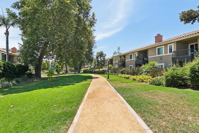 7565 Charmant Dr, San Diego CA: https://media.crmls.org/mediaz/b6cd534c-13df-4e3c-ac05-a6281cbd86f4.jpg