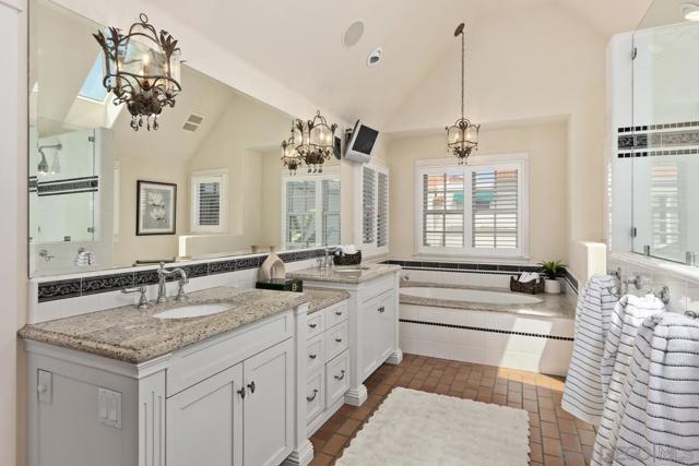 755 F Ave, Coronado CA: https://media.crmls.org/mediaz/b6cd8319-d162-4e9a-8115-4b22f686ea00.jpg