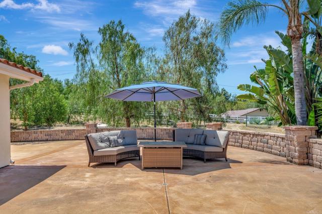 Detail Gallery Image 4 of 32 For 13915 Proctor Valley Rd, Jamul,  CA 91935 - 4 Beds | 2/1 Baths