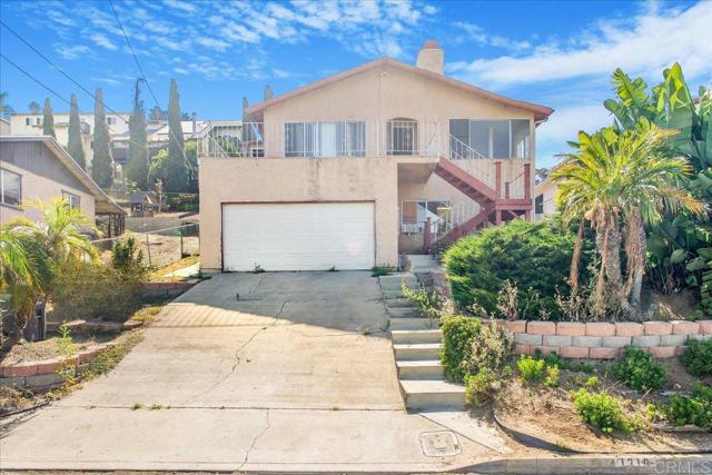 Detail Gallery Image 1 of 1 For 1319 Grand Ave, Spring Valley,  CA 91977 - 3 Beds | 2 Baths