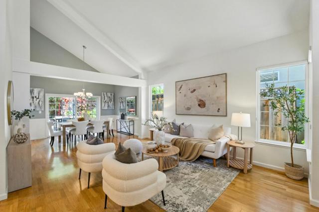213 Yarborough Lane, Redwood City CA: https://media.crmls.org/mediaz/b6ce8faa-ecaa-4852-b368-8d55c2329062.jpg