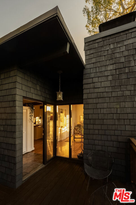 2774 Woodstock Road photo 3