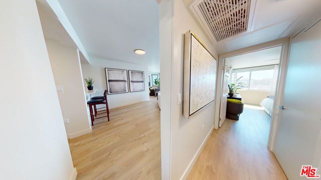 13900 Panay Way, Marina del Rey CA: https://media.crmls.org/mediaz/b6cfa41c-5c62-41bf-b832-0b56a60b8989.jpg