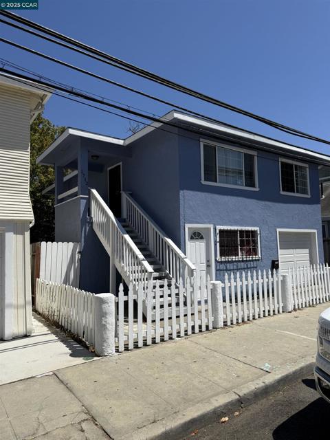 1712 Marin, Vallejo CA: https://media.crmls.org/mediaz/b6d04c9a-86fb-4beb-b4fa-cd037c63c72c.jpg