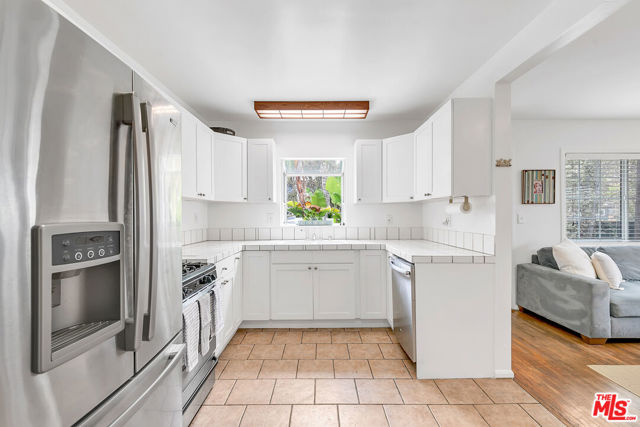 1023 Pleasantview Avenue photo 5