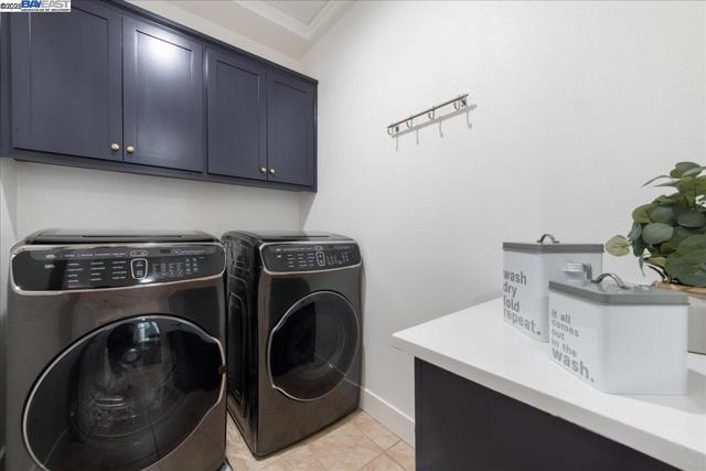 4026 Chalk Hill Way, Dublin CA: https://media.crmls.org/mediaz/b6d2cbbf-0c3c-423e-aa8d-a4dd9816f3d8.jpg