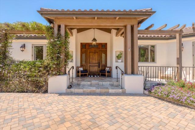 25926 Puerta Del Cajon, Monterey CA: https://media.crmls.org/mediaz/b6d315d8-a8ef-4473-8f31-558e265ffe7b.jpg