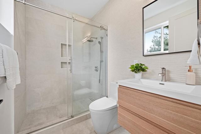 395 Martens Avenue, Mountain View CA: https://media.crmls.org/mediaz/b6d3327f-9273-4147-899e-6143cc4cdc25.jpg