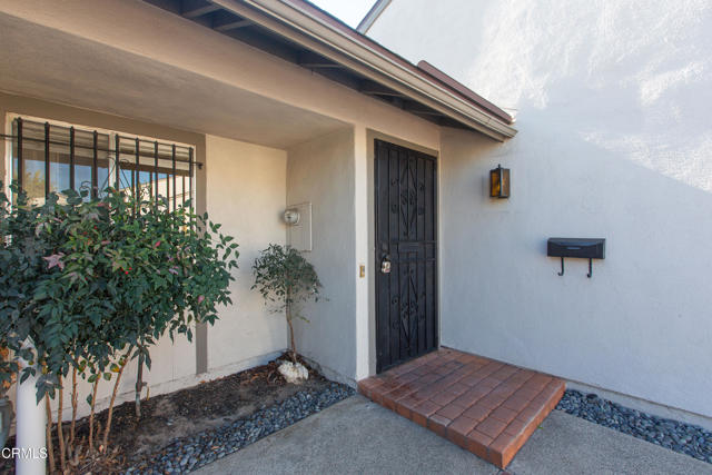 Detail Gallery Image 2 of 29 For 17516 via Calma #39,  Tustin,  CA 92780 - 2 Beds | 2 Baths