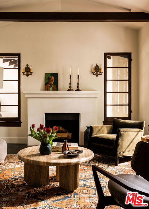 1444 S Sierra Bonita Avenue, Los Angeles CA: https://media.crmls.org/mediaz/b6d3ecb8-3d46-4cb3-a861-26496ea421f9.jpg