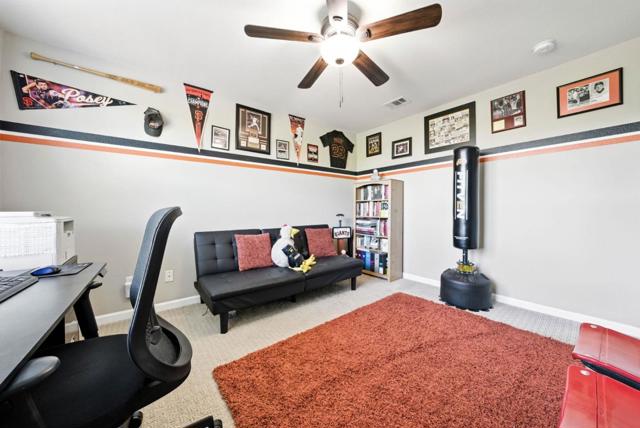 160 Sarafina Way, Gilroy CA: https://media.crmls.org/mediaz/b6d450e0-3007-46fa-8357-19e057b233b8.jpg