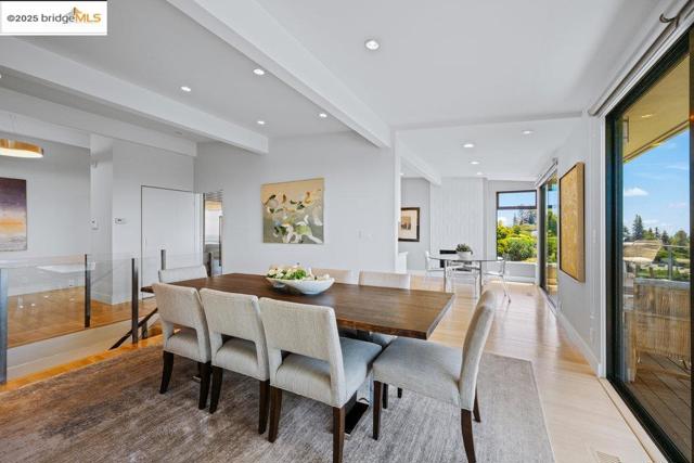 310 Pacific Ave, Piedmont CA: https://media.crmls.org/mediaz/b6d4dc8d-90c3-44e7-8240-a87c4b94ea40.jpg