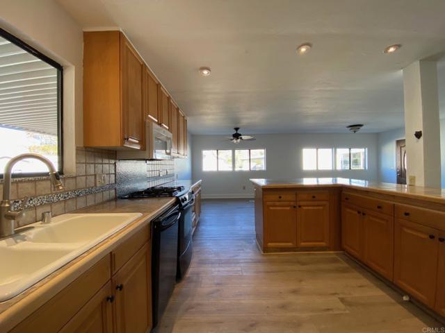 Detail Gallery Image 11 of 40 For 10880 Highway 67 Spc-29, Lakeside,  CA 92040 - 3 Beds | 2 Baths