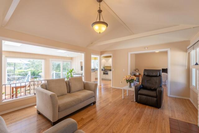 3378 Ocean Avenue, Carmel CA: https://media.crmls.org/mediaz/b6d68825-56cf-4f8d-9b23-8a84fbb25c0f.jpg