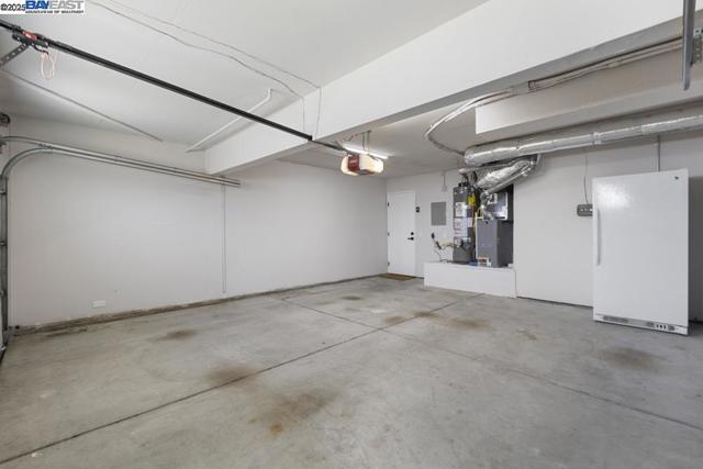 1656 Briarcrest Ct, San Jose CA: https://media.crmls.org/mediaz/b6d7aae4-961b-487c-968b-87015a940f5c.jpg