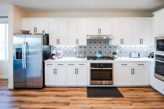 42695 Torno Place, Indio CA: https://media.crmls.org/mediaz/b6d87ee9-a43b-421a-9a36-78645f71ec0d.jpg