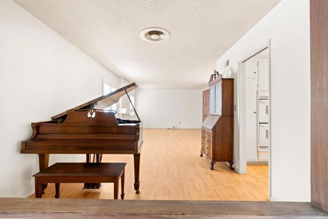 Detail Gallery Image 18 of 54 For 602 Fresca St, Solana Beach,  CA 92075 - 4 Beds | 2 Baths