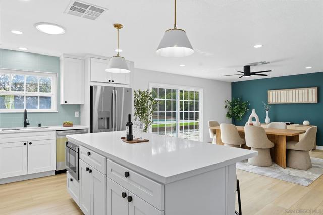 2118 Toca Ln, Ramona CA: https://media.crmls.org/mediaz/b6d8fe7f-336f-4464-bc6a-c82b28c1dd01.jpg